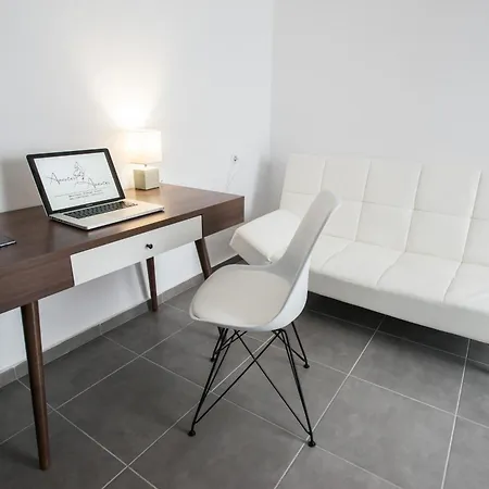 Amantes Amentes - House Santorini *